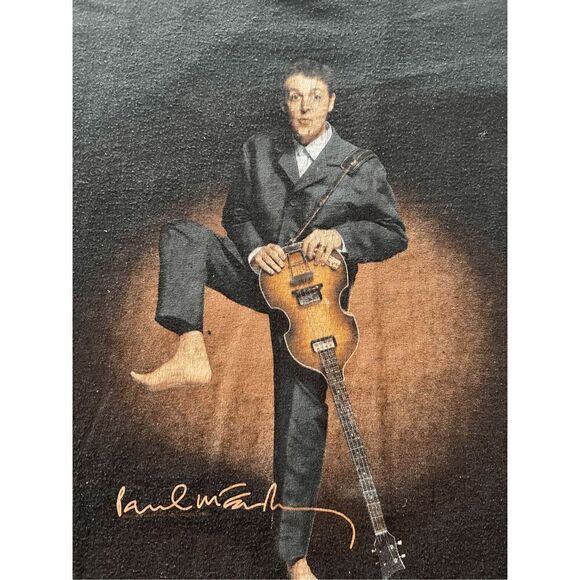 Vintage Paul McCartney Beatles 2002 Concert Tour T-shirt size L Made in USA - Picture 7 of 10